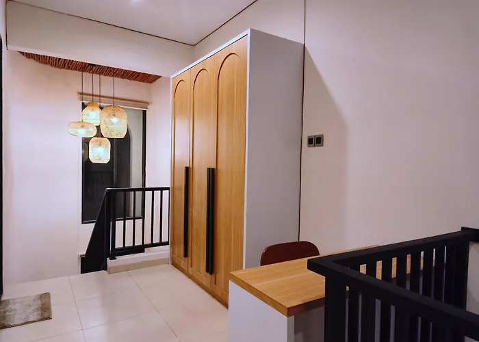 別荘 Bersinar スミニャック